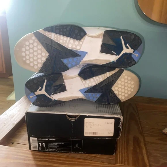 “French Blue” Jordan 7 (2002 release) Size 11